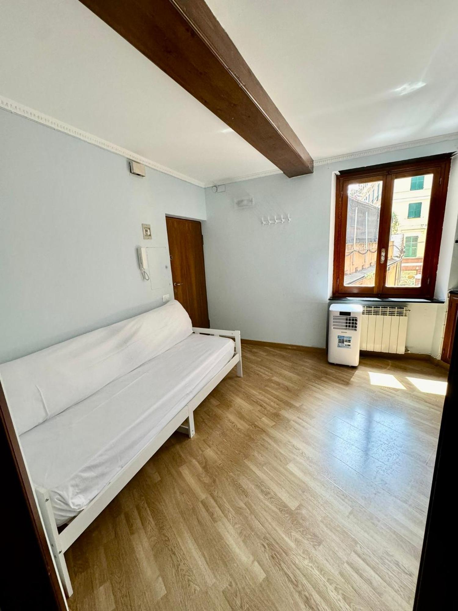 The First Colombo Brignole Xx Settembre Génova